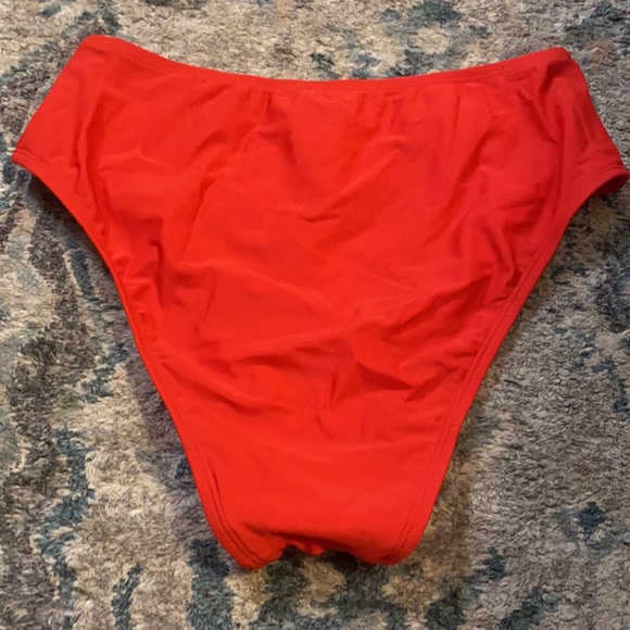 Red high waist bikini bottom - Picture 3 of 3